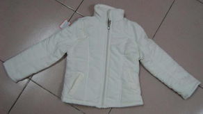 童装市场新商机 福州荣登贸易专注棉衣鞋帽与服饰零售批发一体化